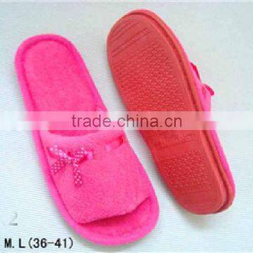 Flat winter indoor slippers,Cheap home slippers soft sole bedroom slipper