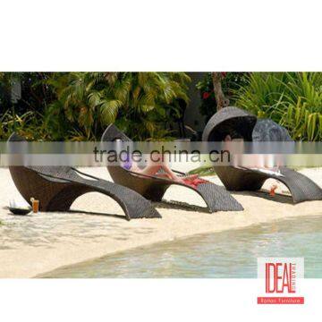 Modern Appearance and Sun Lounger Specific Use Beach Bed