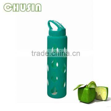 cheap glass water bottle with heat-resistant silicone sleeve and handle wholesale