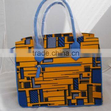 Newest Design Lady's Handbag Made With Wax Fabric and Leather photo-3