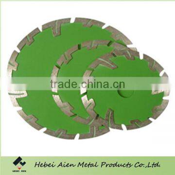 diamond saw blade with flange