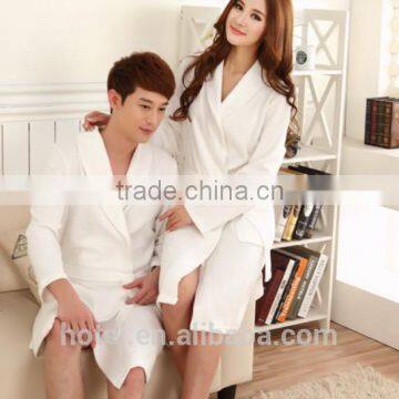 Chinese Supplier 100% Cotton Super Soft White Waffle Heated Bathrobe for Hotel or Spa photo-2