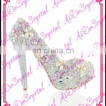 Aidocrystal white clear color pearl rhinestone ladies party shoes high heel,italian fashion women shoes summer sandals