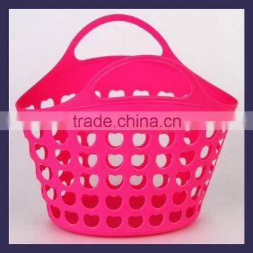 Plastic baskets with handles