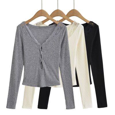 Pure Lust Lace Stitching Hollow-out Long-sleeved T-shirt Women's 2024 Autumn and Winter New Hot Girl V-neck Slim-fitting Top photo-3