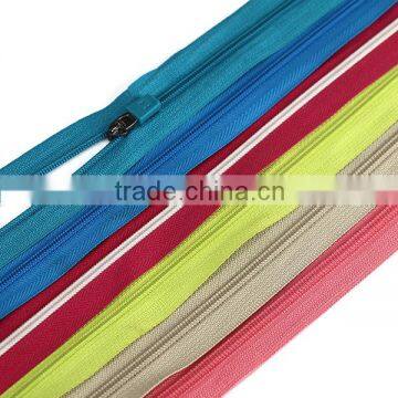 2015 Hot Sale #8 Coil Zipper Open End Cheap Price Nylon Zipper