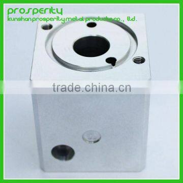 CNC Machining Machined Medical Parts/medical Three-way Valve photo-3