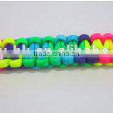 Hot sale rainbow paracord woven keychain, rainbow rope 550 to make keychain, rainbow 550 paracord survival keychain                        
                                                Quality Choice