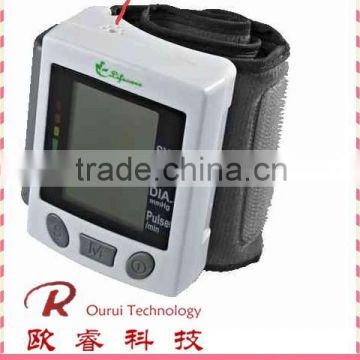 orw211 gifts for grandparents is the blood pressure monitor