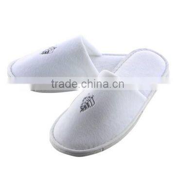 High quality Wholesale customized Logo hotel slipper