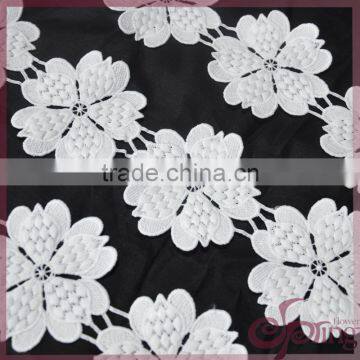 White flower embroidery design lace trimming, chemical lace trim for garments