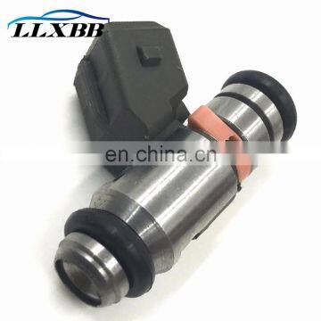 Original Fuel Injector injection Nozzle IWP099 For Peugeot Renault Clio Kangoo Express 50102102 0280158168