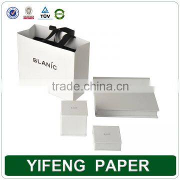 Guangzhou Factory Luxury Necklace Jewelry Packaging Paper White Square Cardboard Box photo-3