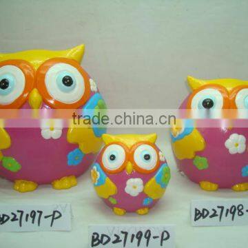 Lovely ceramic painted money bank owl