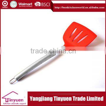 China Wholesale Customized Slotted Turner