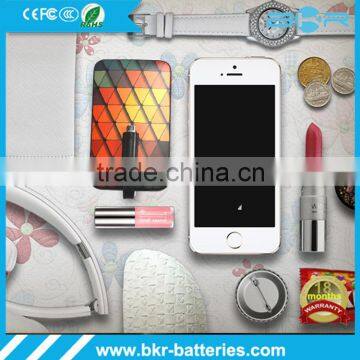 External Battery Pack 3200mAh Power Bank Built-in Charging Cable