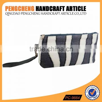 Fashion paper straw and polyester material stripe pull the chain women clutch bag