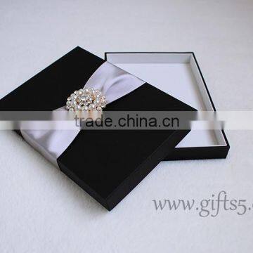 Graceful Black Silk Wedding Packaging Box for Invitation Cards photo-5