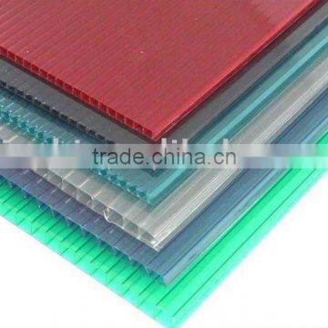 Polycarbonate hollow sheet