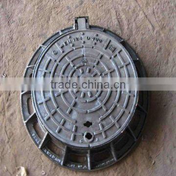 lockable manhole cover