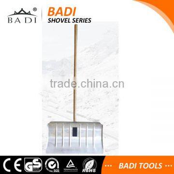 wood handle wide aluminum blade snow shovels
