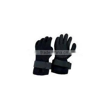 Neoprene gloves