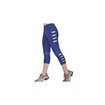 Slash Leg Capri Leggings In Navy Blue