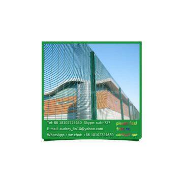 Outdoor welded wire mesh security psychiatric hospital security fence