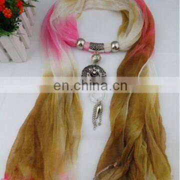 Polyesterhighquality pendant fashion scarf winter wholesale