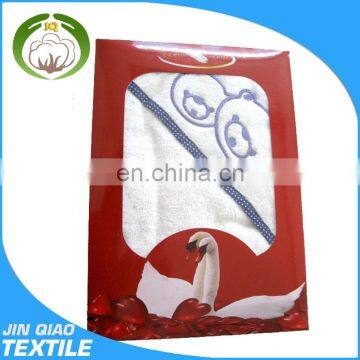 100% cotton and yarn dyed hooded baby towel made in China