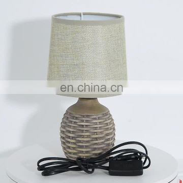 European style antique ceramic table lamp and ratton pattern desk lamp