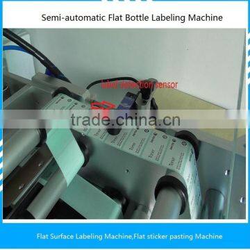 Factory self-adhesive label jars labeling machine, semi-automatic flat bag bottle labeling machine ,flat laberler (CCC)