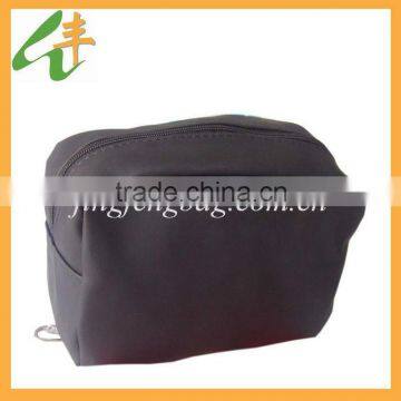 2014 fashion design polyester elegant clutch cosmetic bag