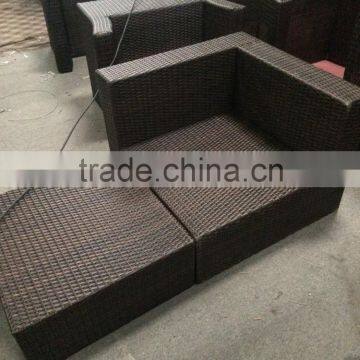 Fashionable Italy Style Outdoor Rattan Coffee Table and Chairs Set Daybed Sofa photo-2