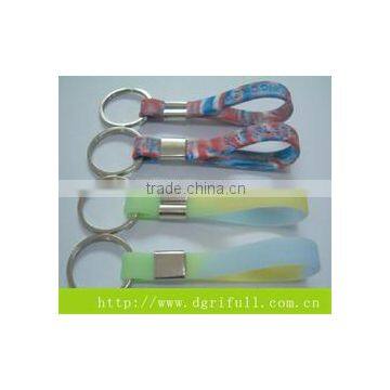 fashion design silicone car keychain