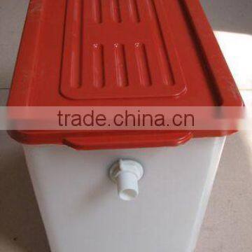 Poultry drinking equipments Poultry water pressure regulator and water tank