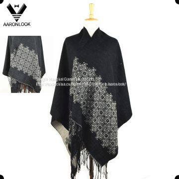 2017 New Custom Design Jacquard Cashmere Lady Knit Shawls