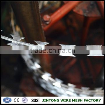 price concertina razor barbed wire with pallet