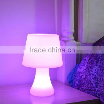 Classical Style Plactic LED Table Lamp for Home Hotel photo-4