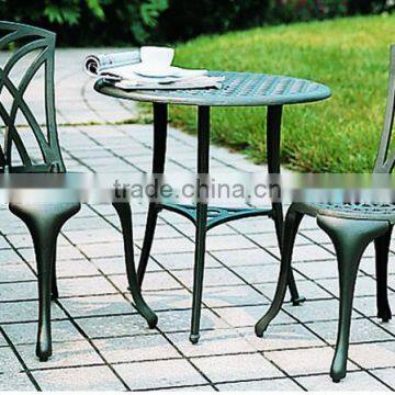 coffee shop outdoor metal table and chair