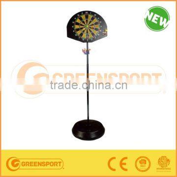 BASKETBALL STAND & DART BOARD