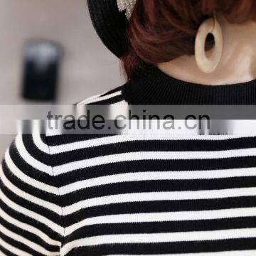 Woman in Tight Clothes T-shirts Europe Style 2017 photo-4