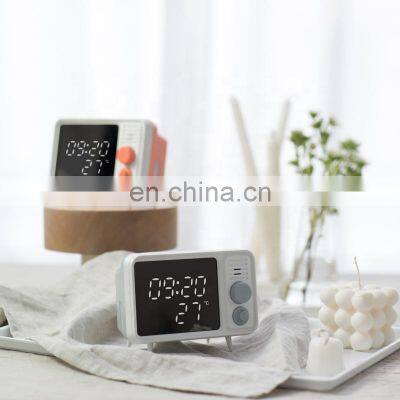 Gadgets 2021 Music Player Night Light Bedside Lamp Digital Alarm Clock for Room Decor
