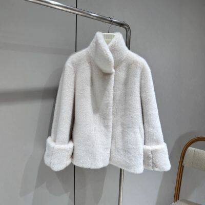 Winter new environmentally friendly mink fur one-piece coat, short and small, warm faux fur coat for women