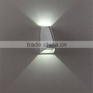 High Power Die-cast Aluminium Body and Clear Glass Diffuser LED2*1W in Black Unique Shape for Wall Decoration photo-2
