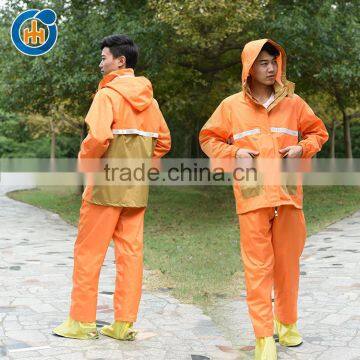 China sport raincoat new design waterproof raincoat
