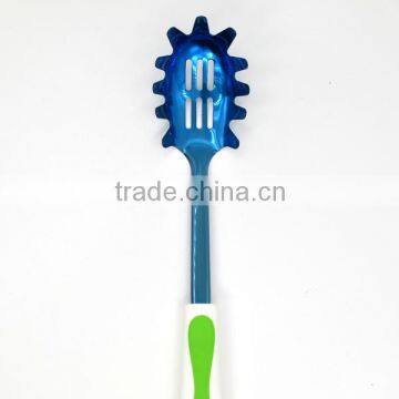Non-stick TPR Handle Hot Sale Popular Titanize Kitchen Pasta Spoon photo-3