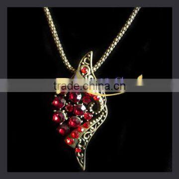 fashion colored rhinestone pendant necklace