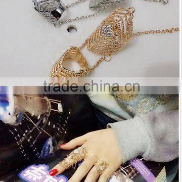 Jewellery Gold Diamond Square Engagement Wedding Ring photo-2