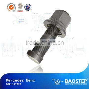 Benz high tensile M22x1.5 cold forged truck wheel bolt hub bolt